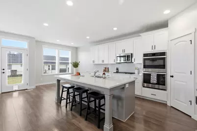 2539 N 300 E, Lehi, UT 84043 - Photo 6