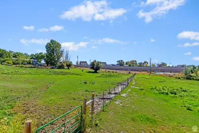 500 W Willowcreek S #6, South Jordan, UT 84009 - Photo 12