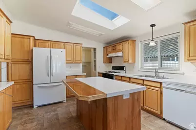 1111 N 2000 W #201, Farr West, UT 84404 - Photo 18