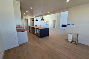 1566 W Pheasant Meadow Dr, Kaysville, UT 84037 - Photo 8