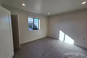 1566 W Pheasant Meadow Dr, Kaysville, UT 84037 - Photo 28