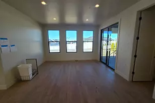 1566 W Pheasant Meadow Dr, Kaysville, UT 84037 - Photo 10