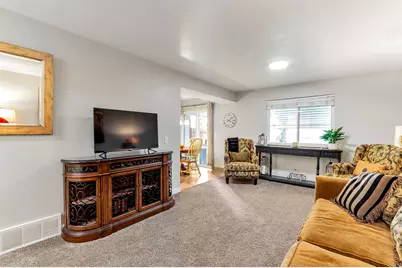 63 E 820 S, Centerville, UT 84014 - Photo 4