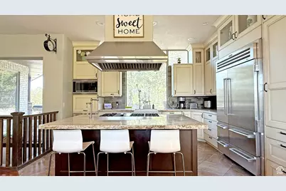 10432 S Wasatch Blvd, Sandy, UT 84092 - Photo 20