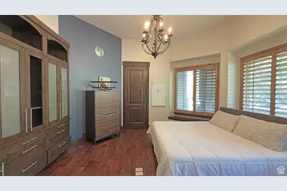 10432 S Wasatch Blvd, Sandy, UT 84092 - Photo 24