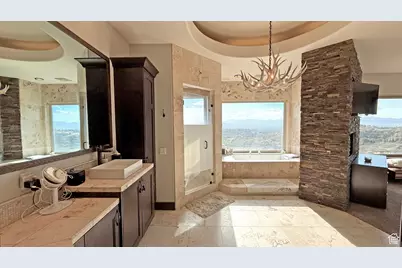 10432 S Wasatch Blvd, Sandy, UT 84092 - Photo 16