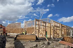 1481 N Saratoga View Ln, Saratoga Springs, UT 84045 - Photo 2