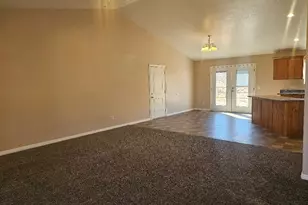 689 N 4250 W, Maeser, UT 84078 - Photo 4