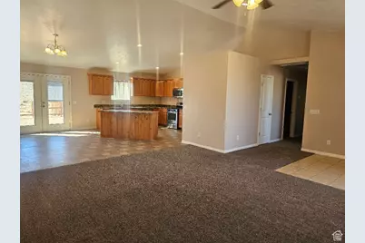 689 N 4250 W, Maeser, UT 84078 - Photo 2