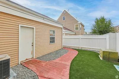 761 E Gables Ln, Midvale, UT 84047 - Photo 24