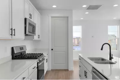 1595 N 3225 W, Provo, UT 84601 - Photo 12