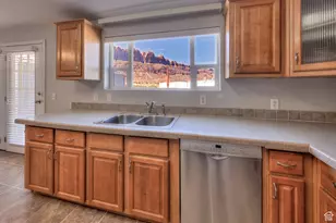 33 Merriam Ct, Moab, UT 84532 - Photo 12