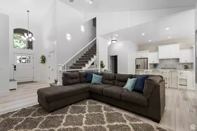 520 Lacey Way, North Salt Lake, UT 84054 - Photo 4