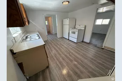 140 S 600 E, Wellington, UT 84542 - Photo 4