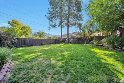 5946 S Highland Dr E, Holladay, UT 84121 - Photo 24