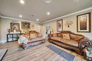 5946 S Highland Dr E, Holladay, UT 84121 - Photo 16