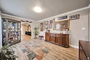 5946 S Highland Dr E, Holladay, UT 84121 - Photo 14