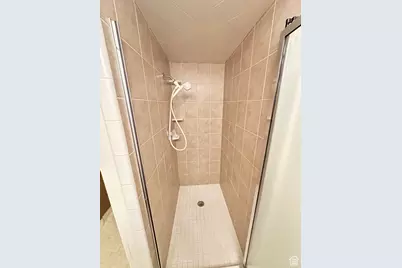 5488 S 250 E, Washington Terrace, UT 84405 - Photo 20