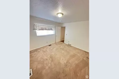 5488 S 250 E, Washington Terrace, UT 84405 - Photo 24