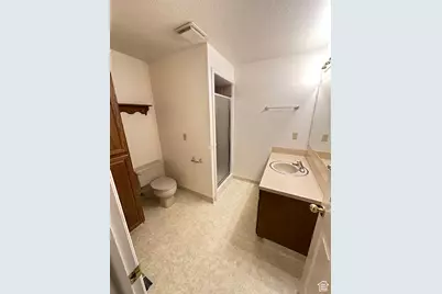 5488 S 250 E, Washington Terrace, UT 84405 - Photo 18