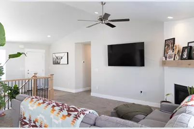 111 S Jodi Ln E, Grantsville, UT 84029 - Photo 4