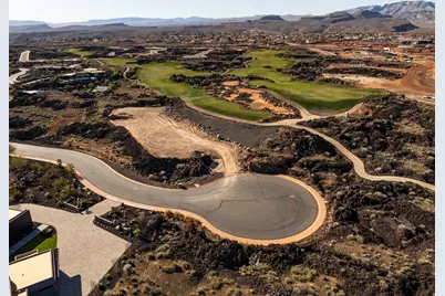 2589 N Kiva Cir, Saint George, UT 84770 - Photo 16