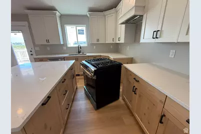 2417 W 3200 N, Farr West, UT 84404 - Photo 10