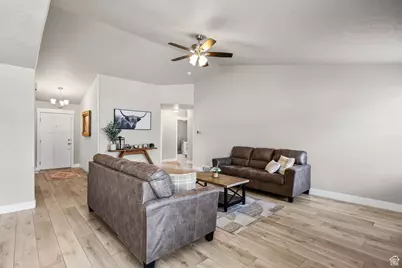 1096 N 340 W, Tooele, UT 84074 - Photo 6