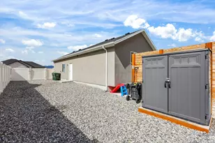 1096 N 340 W, Tooele, UT 84074 - Photo 30