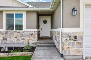 1096 N 340 W, Tooele, UT 84074 - Photo 2