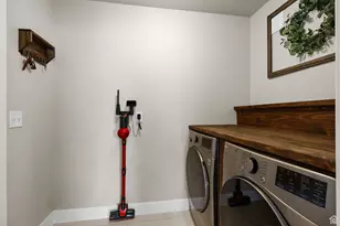 1096 N 340 W, Tooele, UT 84074 - Photo 22