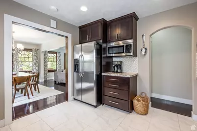 1603 S 1600 E, Salt Lake City, UT 84105 - Photo 12