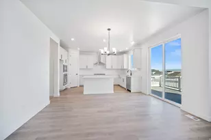 677 S Maxwell Dr, Grantsville, UT 84029 - Photo 4