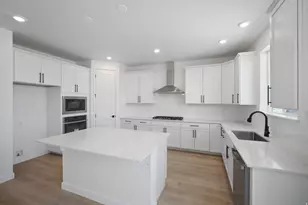 677 S Maxwell Dr, Grantsville, UT 84029 - Photo 2