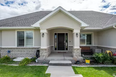 351 W Skyline Dr, Loa, UT 84747 - Photo 2