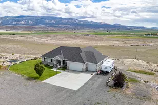 351 W Skyline Dr, Loa, UT 84747 - Photo 54