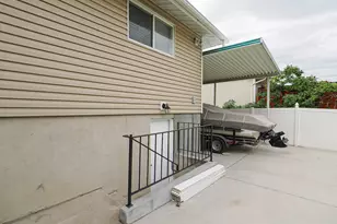 3376 W Sunnybrook Dr, West Valley, UT 84119 - Photo 8