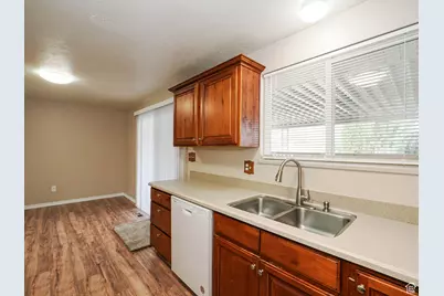 3376 W Sunnybrook Dr, West Valley, UT 84119 - Photo 26