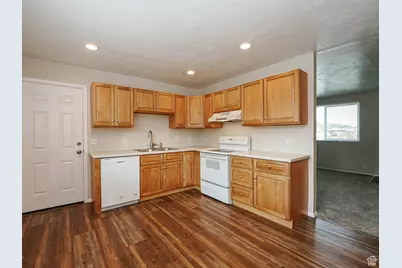 3871 W 2925 S, West Valley, UT 84120 - Photo 10