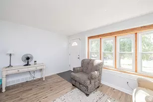 1094 N Angel St W, Layton, UT 84041 - Photo 6