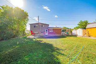 1094 N Angel St W, Layton, UT 84041 - Photo 28