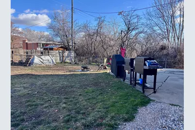 1094 N Angel St W, Layton, UT 84041 - Photo 42