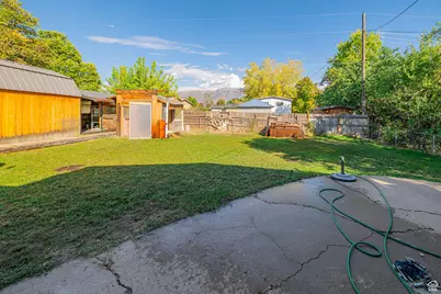 1094 N Angel St W, Layton, UT 84041 - Photo 30