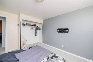 1094 N Angel St W, Layton, UT 84041 - Photo 20