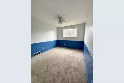 1094 N Angel St W, Layton, UT 84041 - Photo 14