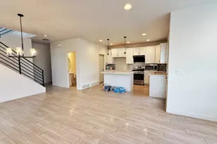 389 W 3200 N, Lehi, UT 84043 - Photo 4