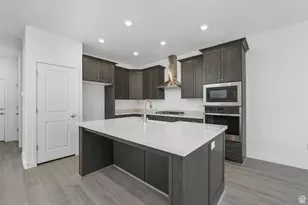 12648 S Chola Cactus Ln W, Herriman, UT 84096 - Photo 4