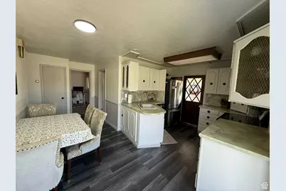 556 E 400 N, Price, UT 84501 - Photo 10