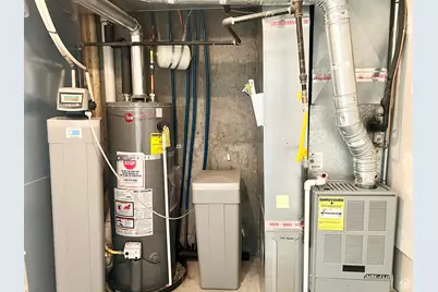 9587 N 4500 W, Cedar Hills, UT 84062 - Photo 22