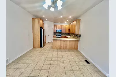 9587 N 4500 W, Cedar Hills, UT 84062 - Photo 4